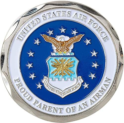 Военновъздушните сили на Съединените Щати се гордеят с монета Предизвикателство авиатор и Синята кадифена коробочкой за показване