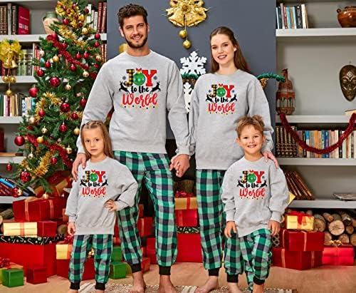 Подходяща Hoody Family Christmas Joy to The World в тон