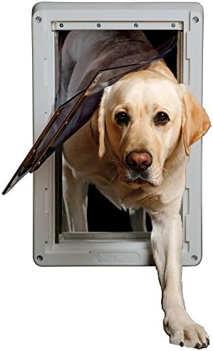 Дизайнът на вратата на достъпа Ideal Pet Products серия Ruff-Weather за домашни любимци с телескопична рамка, е много голям - размера на