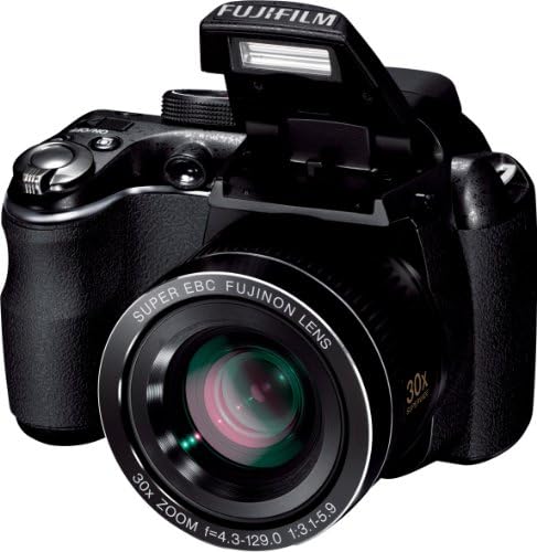 Цифров фотоапарат Fujifilm FinePix S4000 на 14 Mp с 30-кратно Сверхширокоугольным оптично увеличение Fujinon и 3-инчов LCD дисплей