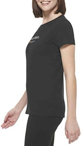 Женска тениска с логото на Ckp Pride Performance от Calvin Klein с къс ръкав с логото на Ckp Pride