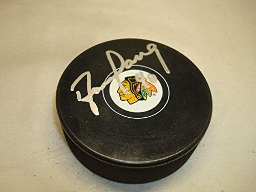 Дарън Панг подписа хокей шайба Чикаго Блекхоукс с автограф от 1B - за Миене на НХЛ с автограф