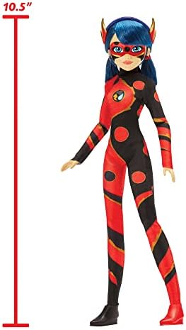 Прекрасната Калинка Dragonbug 10,5 Мода Кукла с Long Квами и Превръзка във формата на Дракон от Playmates Toys