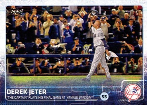 Капитан на бейзболния серия MLB Дерек Джитър 2015 Topps играе на последната игра на стадиона на Янките Карта Mint № 319, която