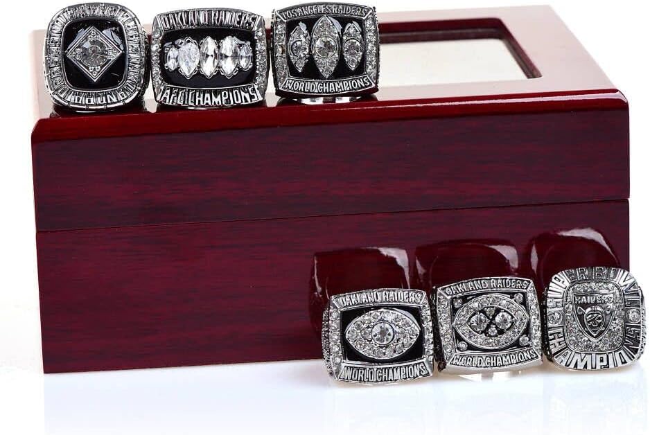 Lilong Комплект от 6 шампионски пръстени на Лас Вегас от Display Box Set, златни