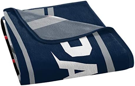 Рулонное одеяло Northwest NFL New England Patriots 46x60 Micro Raschel Run Design, Цветовете на отбора, Един размер (1NFL059050076RET)